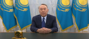 Fd presidenten Nazarbajev vänder sig till TV-tittarna